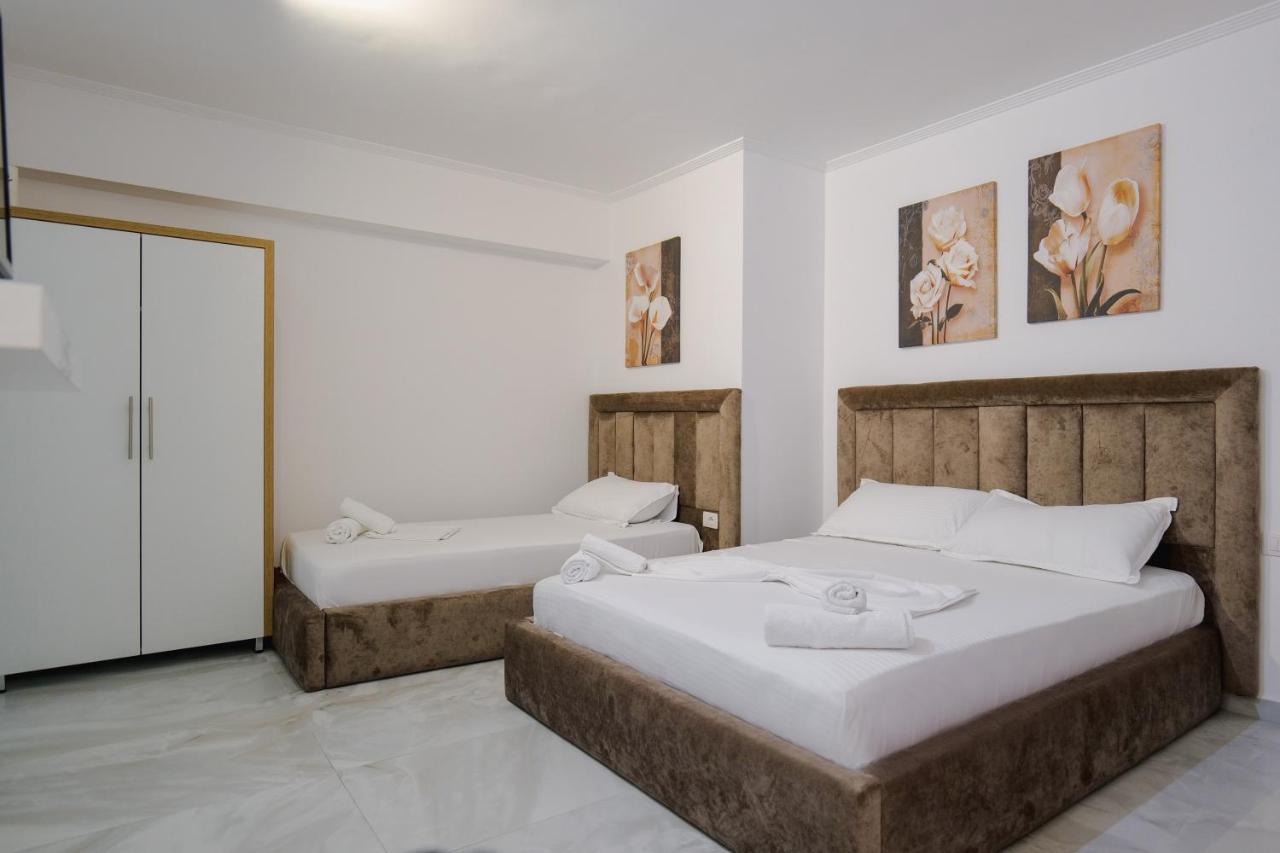 Osmani Rooms Саранде Екстериор снимка