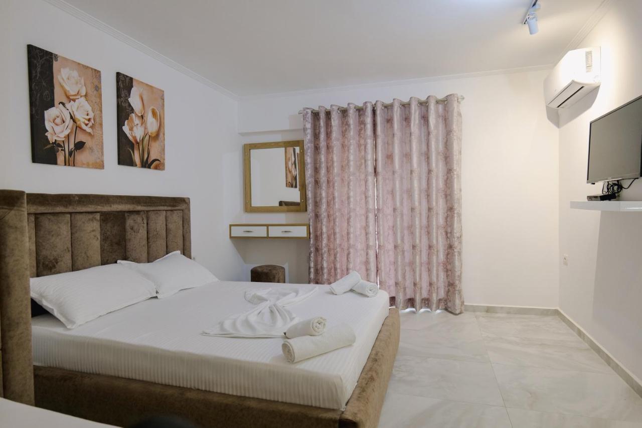 Osmani Rooms Саранде Екстериор снимка