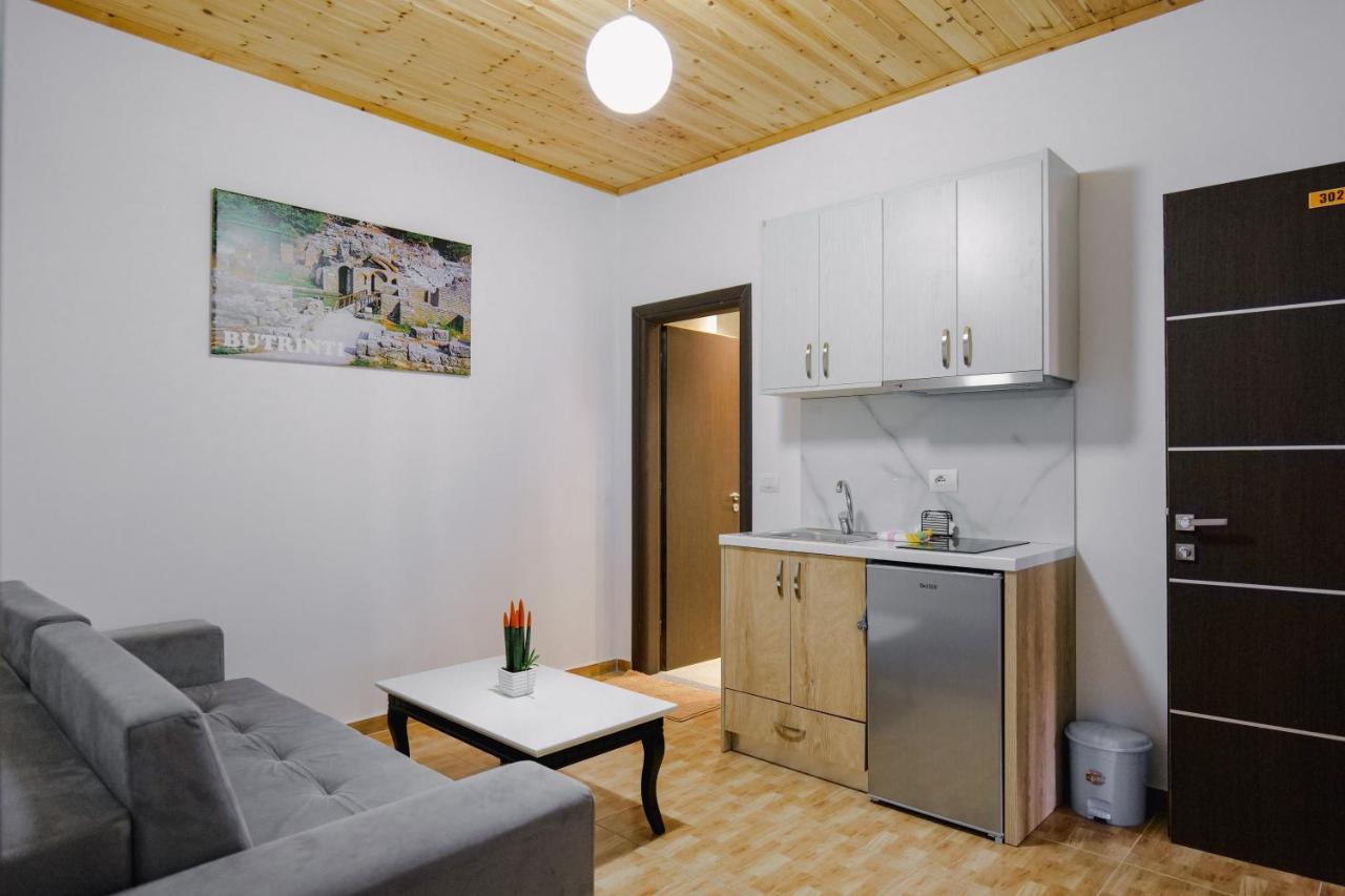 Osmani Rooms Саранде Екстериор снимка