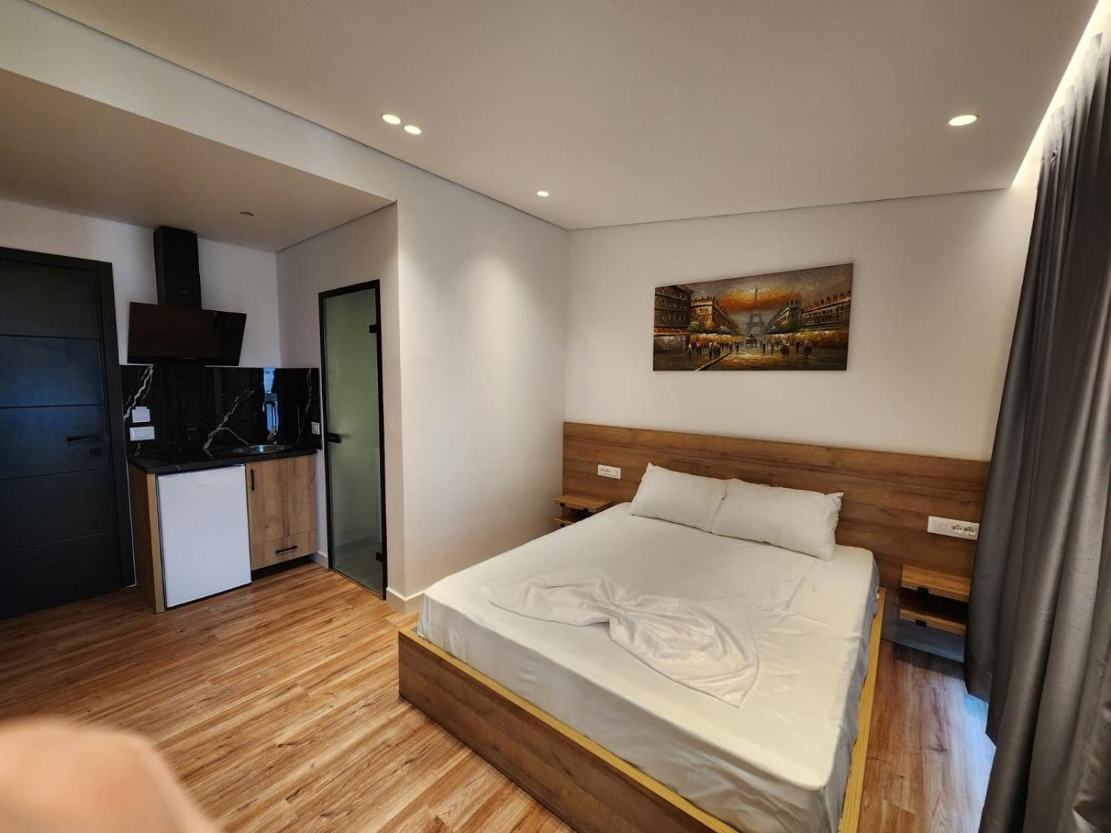 Osmani Rooms Саранде Екстериор снимка