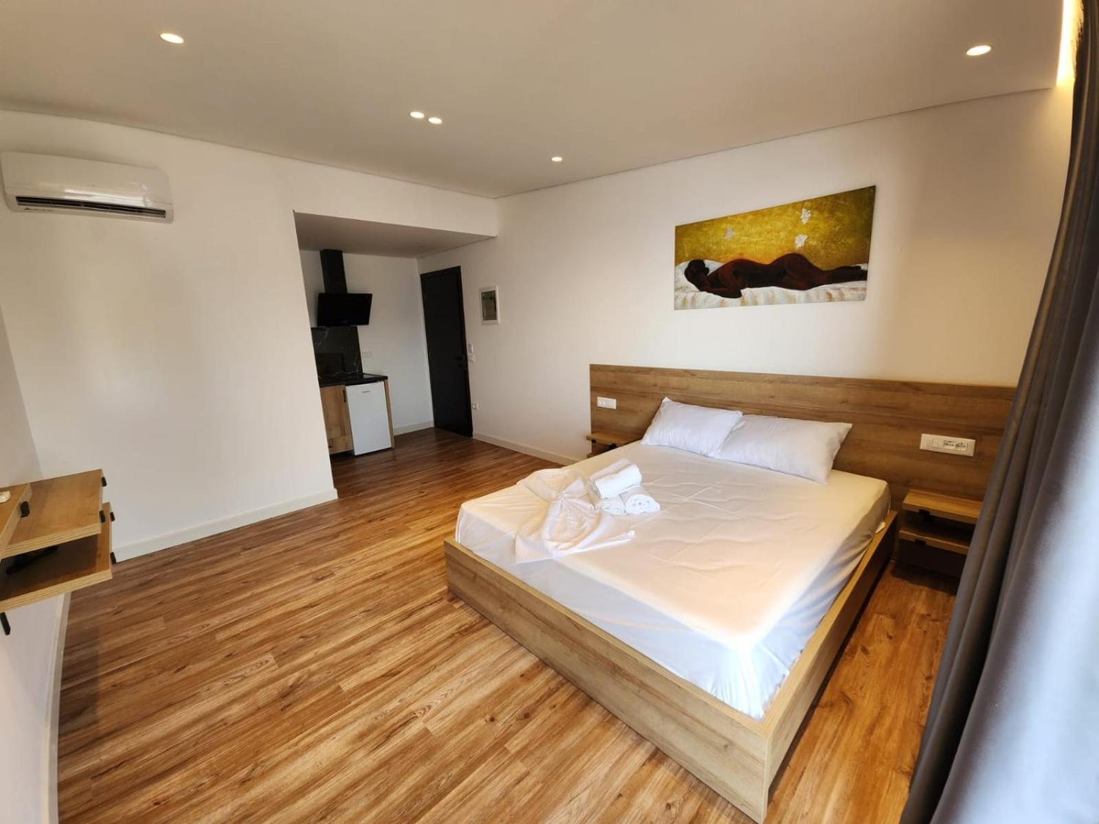Osmani Rooms Саранде Екстериор снимка